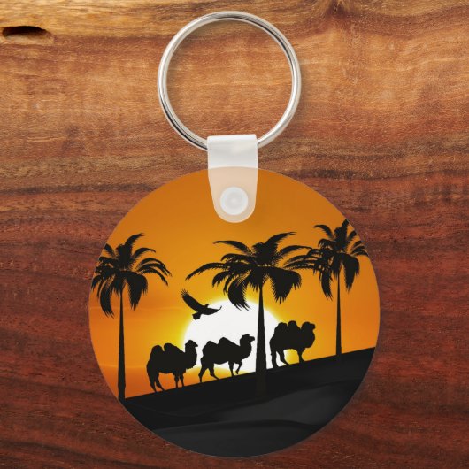 夕暮れ時の砂漠のラクダ キーホルダー (正面)