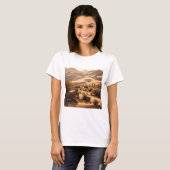 夕暮れ時の砂漠の風景 Tシャツ (正面フル)