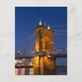 夕暮れ時の米国オハイオ州シンシナティのスカイライン ポストカード (正面)