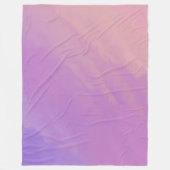 夕暮れ時の紫色の雲 フリースブランケット (正面)