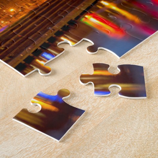 夕暮れ時の街のスカイラインの景色 ジグソーパズル (側面)