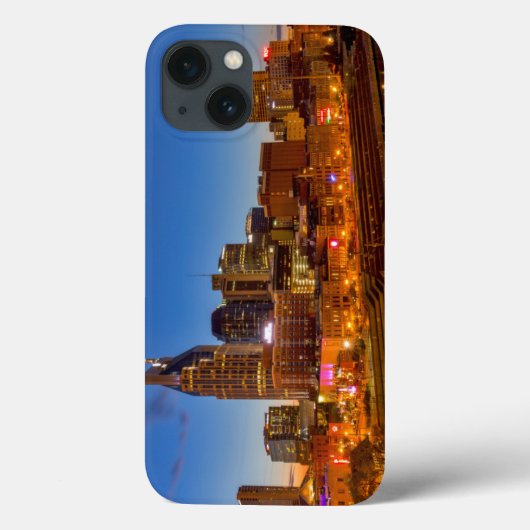 夕暮れ時の街のスカイラインの眺め Case-Mate iPhoneケース (裏面)
