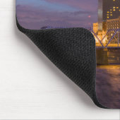 夕暮れ、グランド川のスカイライン マウスパッド (コーナー)