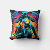 夕焼けの中で燃え鮮やかるバイク乗り クッション (正面)