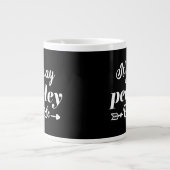 外が人でいっぱいすぎる タイポグラフィ ジャンボコーヒーマグカップ (正面)