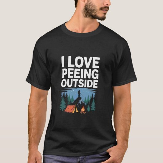 外でおしっこするキャンプが大好き Tシャツ (正面)