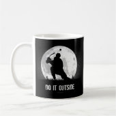 外でコーヒーのマグカップを作る コーヒーマグカップ (左)