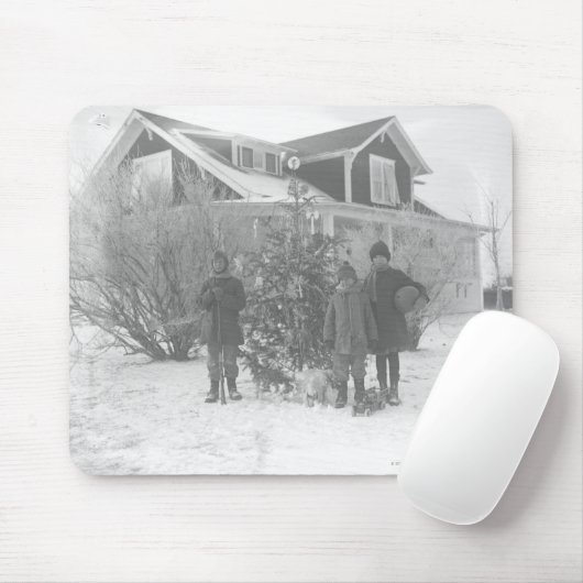 外で子供クリスマスツリーと マウスパッド (マウス)