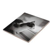 外で見ている猫 タイル (側面)