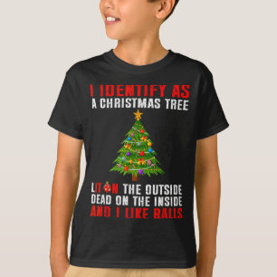 外側がライトアップされたクリスマスツリーです Tシャツ