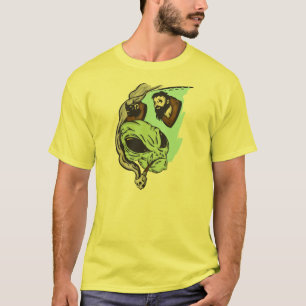 外国の人間の頭のトロフィ Tシャツ