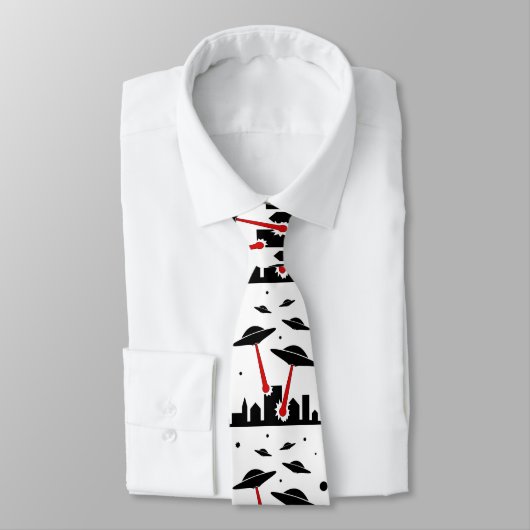 外国の侵入 ネクタイ (タイ)