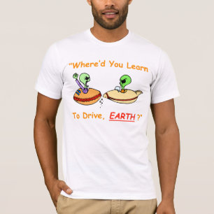 外国の接触事故の人のTシャツ Tシャツ