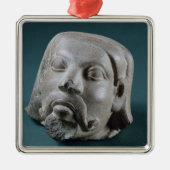 外国人の磨かれた砂岩頭部、Sarnath、第3 メタルオーナメント (正面)