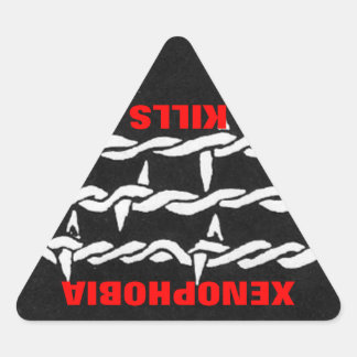 外国人恐怖症のシールを消す 三角形シール