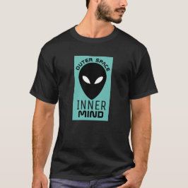 外宇宙の心、地球外のエイリアン Tシャツ
