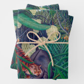 外来の熱帯ジャングルでバッファローを襲う虎 ラッピングペーパーシート (インサイチュ)