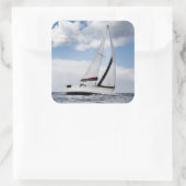 外海を航行するヨット スクエアシール (バッグ)