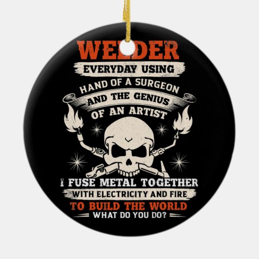 外科医の溶接手で男性おもしろい女性を溶接 セラミックオーナメント (裏面)