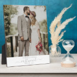 外素朴出の結婚新婚写真 フォトプラーク<br><div class="desc">あなたの結婚マントルピースのための写真の記念碑。このサンプル写真をエレガントなウェディングお気に入りの写真に置き換える。</div>