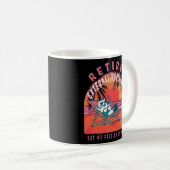 外退職した問業者ヴィンテージ退職 コーヒーマグカップ (正面右)