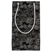 多くの古い錆ついた金属のギアか機械部品 スモールペーパーバッグ (正面)