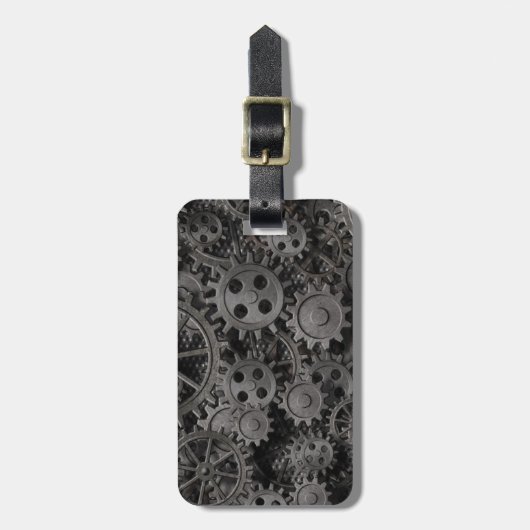 多くの古い錆ついた金属のギアか機械部品 ラゲッジタグ (正面縦)