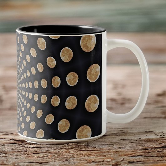 多くの月がマグカップを旋回する ツートーンマグカップ