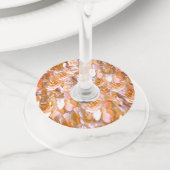 多くの美しい花びらのバラ ワイングラスタグ (クローズアップ)