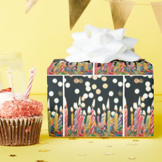 多くの誕生日キャンドルをケーキ ラッピングペーパー (誕生日パーティー)