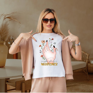 多分彼女は野生の花である Tシャツ