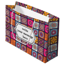 多彩で幾何学的な花の曼荼羅はパターンをタイルを張りました ラージペーパーバッグ