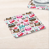 多彩なフクロウパターン スクエアペーパーコースター (アングル)