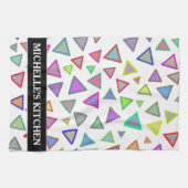 多彩の三角形パターン + 名前をカスタムする キッチンタオル (横)