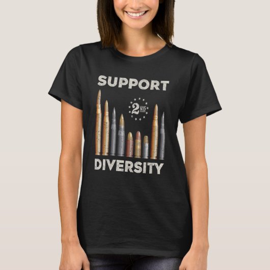 多様性を支持する 第二修正 銃の権利 Tシャツ (正面)