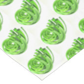 多次元ライムグリーン渦巻き テーブルクロス (アングル)