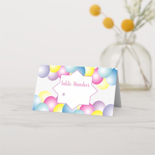 多色のバルーンバースデーパーティーをテーマにした プレイスカード (裏面)