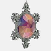 多角形ピンク紫色の黄色の背景。 スノーフレークピューターオーナメント (左)