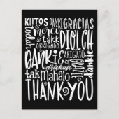 多言語での感謝　黒背景の白いタイポグラフィ ポストカード (正面)