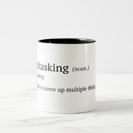 多重タスク処理のおもしろいな定義 ツートーンマグカップ (中央)