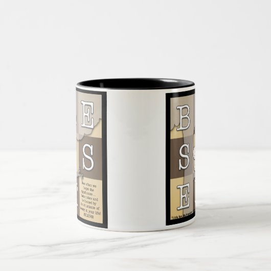 多量の美しい賛美される ツートーンマグカップ (中央)