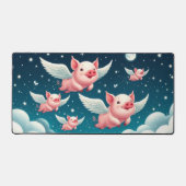 夜お洒落の空に飛んでいるかわいい豚 デスクマット (正面)