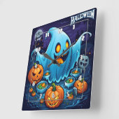 夜によくはしゃぐかぼちゃを持つハロウィーン幽霊 スクエア壁時計 (傾斜)