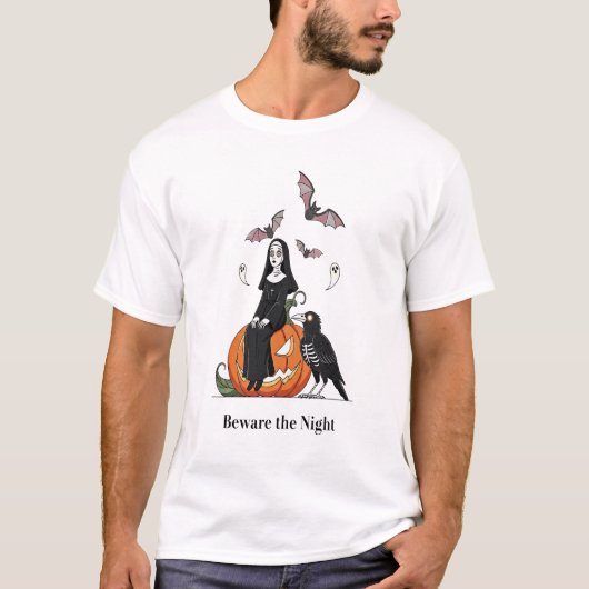 夜のぞっとする修道女に気をつけろ Tシャツ (正面)