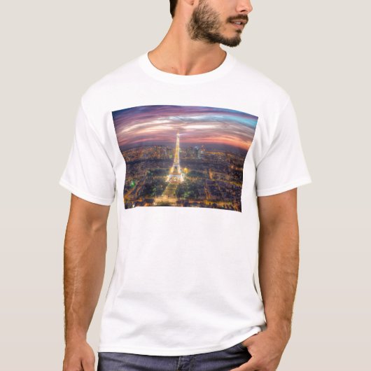 夜のエッフェル塔、パリフランス Tシャツ (正面)