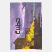 夜のキューバハバナ海岸線照明 キッチンタオル (縦)
