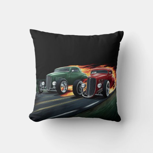 夜のクラシック通りを駆け抜ける熱棒 クッション (正面)