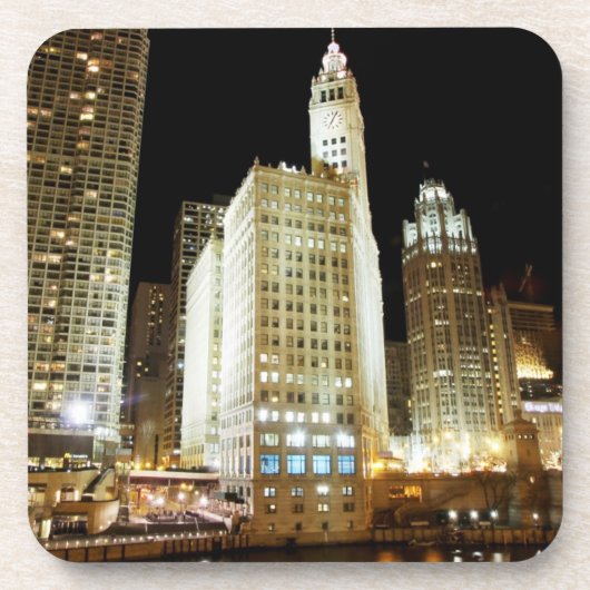 夜のシカゴの有名な陸標 コースター (正面)