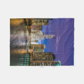 夜のシカゴ イリノイ州 フリースブランケット (正面(横))