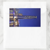 夜のドバイのマリーナの建築 長方形シール (バッグ)